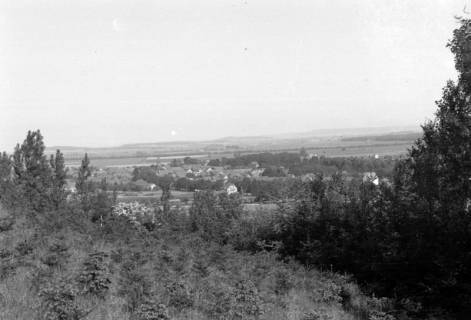 ARH NL Dierssen 0103/0017, Blick vom Ebersberg auf Springe, 1946
