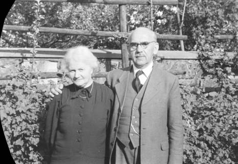 ARH NL Dierssen 0116/0022, Familie Creutzig, 1948