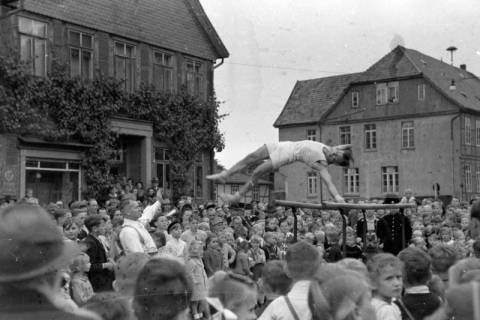 ARH NL Dierssen 0151/0006, Schauturnen, Springe, 1949