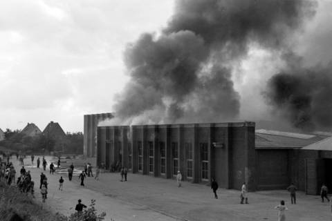 ARH NL Dierssen 1037/0007, Brand der Lackiererei Bähre, Springe, 1950