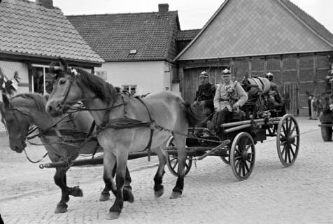 ARH NL Dierssen 1069/0010, Feuerwehrfest, Altenhagen I, 1950
