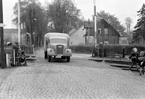 ARH NL Dierssen 1092/0007, Bahnübergang, Ehlershausen, 1950