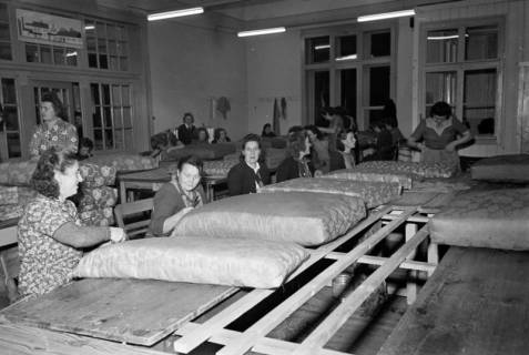 ARH NL Dierssen 1118/0017, Matratzenfabrik, Burgdorf, 1951