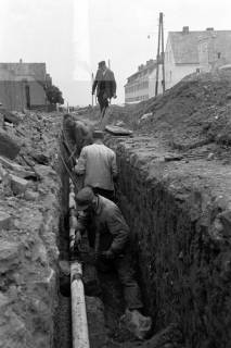 ARH NL Dierssen 1135/0014, Bau der Kanalisation in der Schulstraße, Springe, 1951