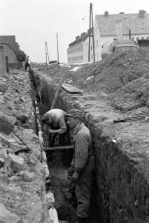 ARH NL Dierssen 1135/0015, Bau der Kanalisation in der Schulstraße, Springe, 1951