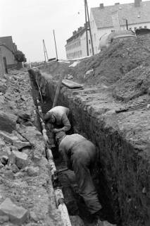 ARH NL Dierssen 1135/0016, Bau der Kanalisation in der Schulstraße, Springe, 1951