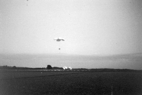 ARH NL Dierssen 1209/0011, 1000 Fallschirmjäger (alliierte Manöver), Nienburg/Weser, 1952