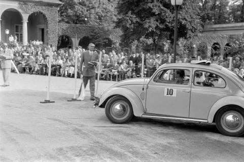 ARH NL Dierssen 1241/0001, AvD Automobilturnier im Kurpark, Bad Pyrmont, 1953