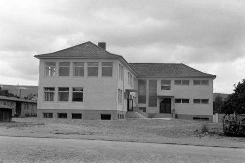 ARH NL Dierssen 1254/0015, Neues Schulgebäude, Springe, 1953