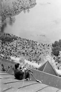 ARH NL Dierssen 1274/0004, Werbetour des Stuntman Arnim Dahl für den Film "Klettermaxe", Hannover, 1954