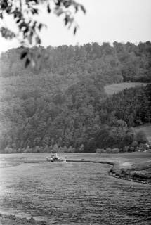 ARH NL Dierssen 1278/0005, Dampfer auf der Weser, Bodenwerder, 1954