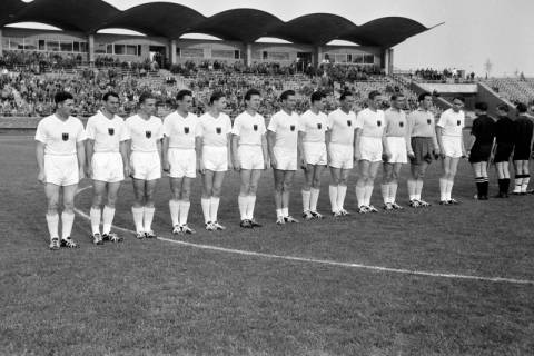 ARH NL Dierssen 1310/0036, Feldhandball-WM: BR Deutschland gegen Norwegen, Hannover, 1955