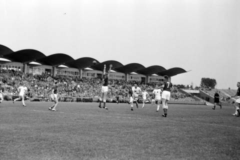 ARH NL Dierssen 1311/0015, Feldhandball-WM: BR Deutschland gegen Norwegen, Hannover, 1955