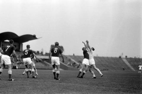 ARH NL Dierssen 1311/0024, Feldhandball-WM: BR Deutschland gegen Norwegen, Hannover, 1955