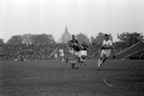 ARH NL Dierssen 1311/0033, Feldhandball-WM: BR Deutschland gegen Norwegen, Hannover, 1955