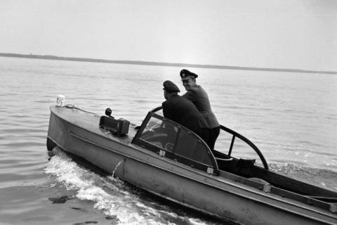 ARH NL Dierssen 1317/0022, Motorboot der Wasserschutzpolizei, Steinhuder Meer, 1955