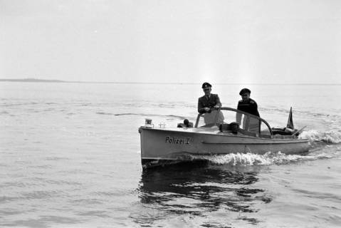 ARH NL Dierssen 1317/0024, Motorboot der Wasserschutzpolizei, Steinhuder Meer, 1955