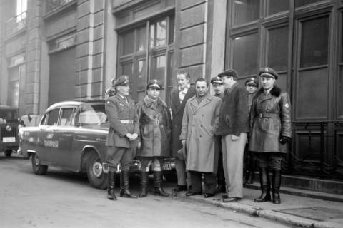 ARH NL Dierssen 1349/0008, Polizei-Direktor, Verkehrspolizei und Reshat, Istanbul, 1956