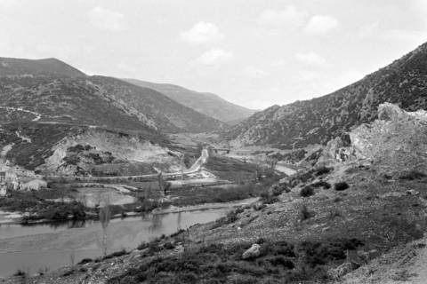 ARH NL Dierssen 1351/0014, Landschaft vor Xanthi, Griechenland, 1956