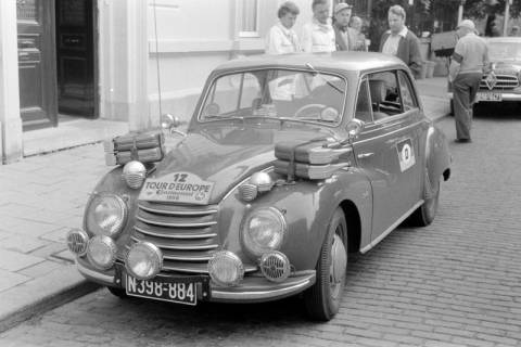 ARH NL Dierssen 1360/0020, Tour d'Europe: Kontrolle, Den Haag, 1956