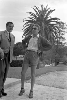 ARH NL Dierssen 1362/0007, Tour d'Europe: In einem Park, Lissabon, 1956