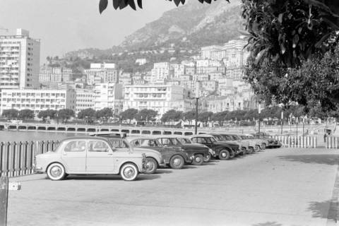 ARH NL Dierssen 1363/0017, Tour d'Europe: Autos am Hafen, Monte-Carlo, 1956