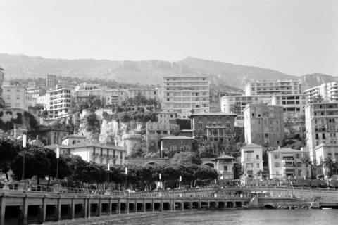 ARH NL Dierssen 1363/0023, Tour d'Europe: Gebäude am Hafen, Monte-Carlo, 1956
