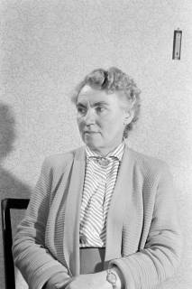 ARH NL Dierssen 1367/0009, Passbild Mutter von Dierssen, 1956