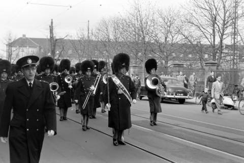 ARH NL Dierssen 1387/0010, Marsch der Königlichen Garde (?), Kopenhagen, 1957