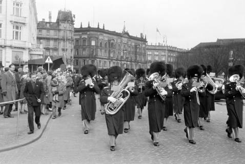 ARH NL Dierssen 1387/0016, Marsch der Königlichen Garde (?), Kopenhagen, 1957