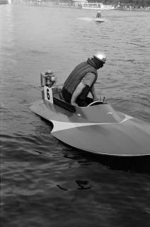 ARH NL Dierssen 1392/0012, Motorboot-Rennen auf dem Maschsee, Hannover, 1957
