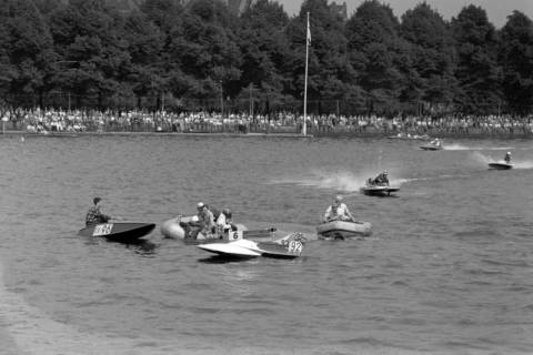 ARH NL Dierssen 1392/0025, Motorboot-Rennen auf dem Maschsee, Hannover, 1957