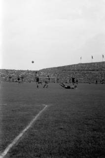 ARH NL Dierssen 1393/0020, Fußballspiel im Niedersachsenstadion, Hannover, 1957