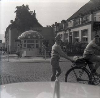 ARH NL Dierssen 1404/0036, Verkehrsaufnahme mit einer Robotkamera, 1959