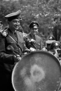 ARH NL Dierssen 1406/0017, Schießsport-Abteilung des Polizei-Sportverein Hannover am Tag des Schützenausmarsches, Hannover, 1960