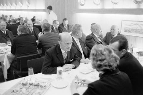 ARH NL Dierssen 1418/0014, Parlamentarischer Abend im Landtag mit Ministerpräsident Georg Diederichs, Finanzminister Jan Eilers, Landtagspräsident Richard Lehners und Presse, Hannover, 1963