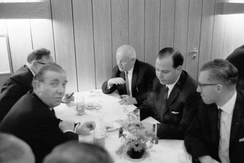 ARH NL Dierssen 1418/0023, Parlamentarischer Abend im Landtag mit Ministerpräsident Georg Diederichs, Finanzminister Jan Eilers, Landtagspräsident Richard Lehners und Presse, Hannover, 1963