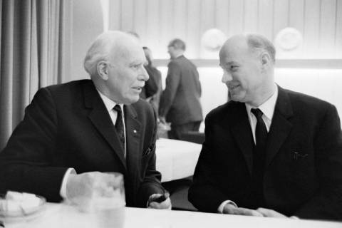 ARH NL Dierssen 1418/0028, Parlamentarischer Abend im Landtag mit Ministerpräsident Georg Diederichs, Finanzminister Jan Eilers, Landtagspräsident Richard Lehners und Presse, Hannover, 1963