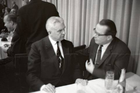 ARH NL Dierssen 1418/0029, Parlamentarischer Abend im Landtag mit Ministerpräsident Georg Diederichs, Finanzminister Jan Eilers, Landtagspräsident Richard Lehners und Presse, Hannover, 1963