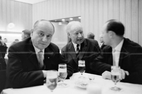 ARH NL Dierssen 1419/0012, Parlamentarischer Abend im Landtag mit Ministerpräsident Georg Diederichs, Finanzminister Jan Eilers, Landtagspräsident Richard Lehners und Presse, Hannover, 1963