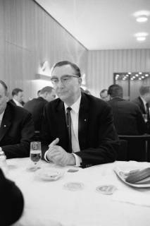 ARH NL Dierssen 1420/0017, Parlamentarischer Abend im Landtag mit Ministerpräsident Georg Diederichs, Finanzminister Jan Eilers, Landtagspräsident Richard Lehners und Presse, Hannover, 1963