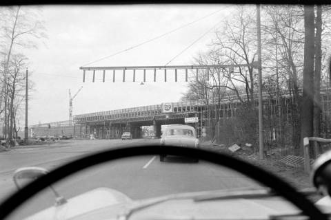 ARH NL Dierssen 1426/0010, Verkehrsaufnahme aus PKW, 1964