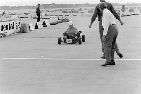 ARH NL Dierssen 1447/0031, Go-Kart-Rennen für Journalisten, Hannover, 1964