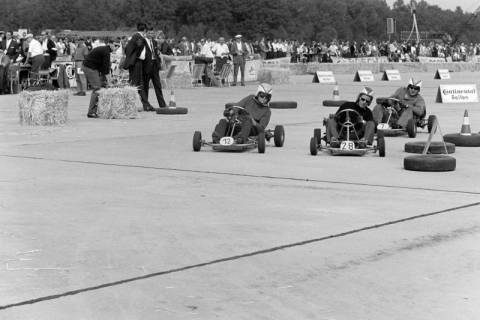 ARH NL Dierssen 1448/0017, Go-Kart-Rennen, Hannover, 1964