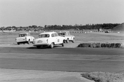 ARH NL Dierssen 1452/0028, Flugplatzrennen, Wunstorf, 1964