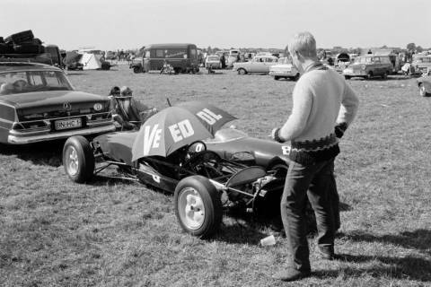 ARH NL Dierssen 1453/0002, Flugplatzrennen, Wunstorf, 1964