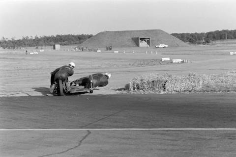 ARH NL Dierssen 1455/0014, Flugplatzrennen, Wunstorf, 1964