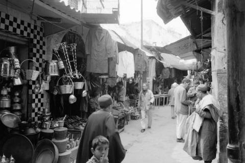 ARH NL Dierssen 1518/0009, Souk, Tunis, 1966