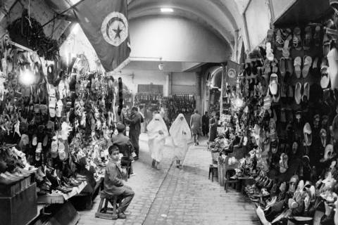 ARH NL Dierssen 1519/0024, Souk, Tunis, 1966