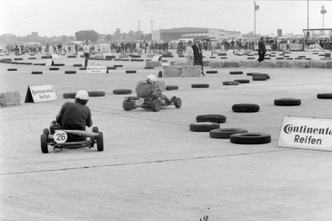 ARH NL Dierssen 1534/0010, Go-Kart-Rennen des ADAC, Langenhagen, 1966